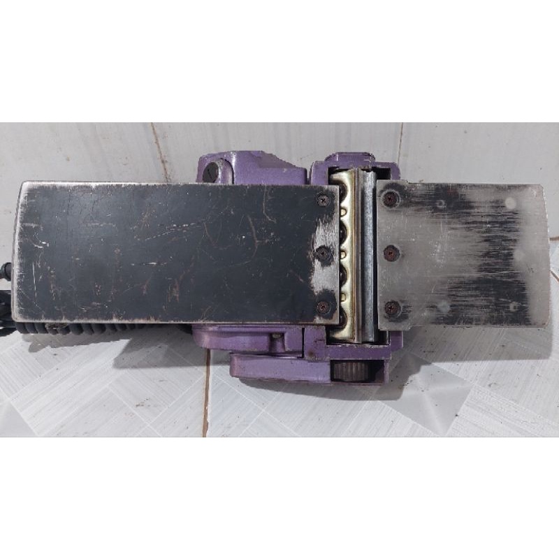 Máy bào gỗ Towa L-550, lưỡi 150mm. .