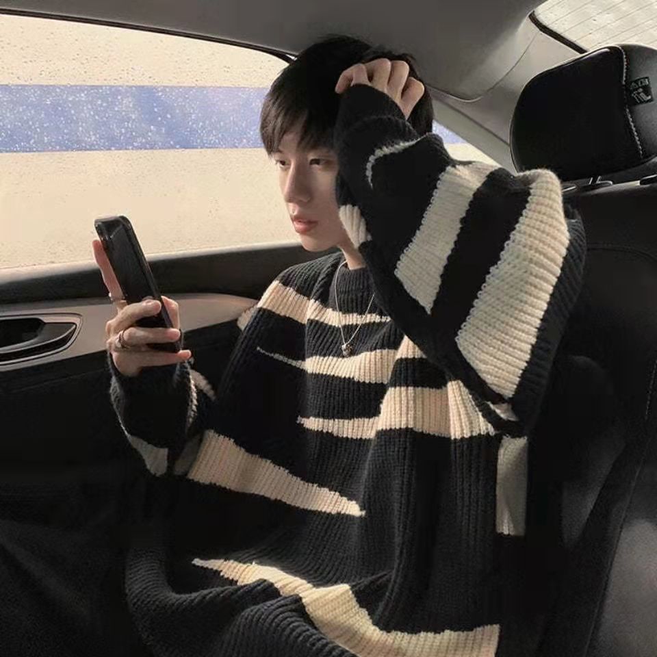 Áo sweater dệt kim dáng rộng họa tiết sọc vằn phong cách mùa đông thời trang cho nam