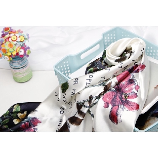 Khăn lụa vuông bandana làm áo 90x90cm