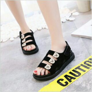 Sandal nữ 3 quai - hot trend 2018