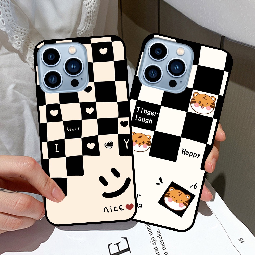 Ốp I.p.h.o.n.e 13 13 Pro 13 Pro Max 13 Mini in hình sọc caro, họa tiết đen trắng dễ thương