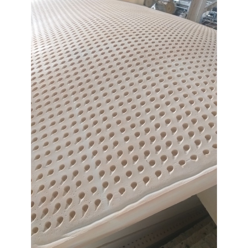 Nệm mới 99% cao su thiên nhiên hàng thanh lý size 1m8x2mx10cm