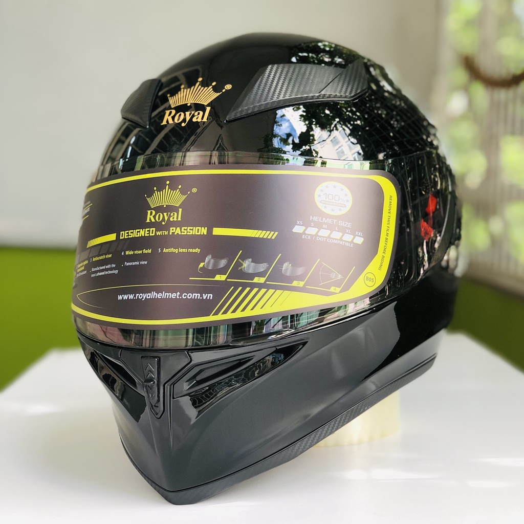 Mũ bảo hiểm fullface Royal M138B đen bóng chính hãng có kính