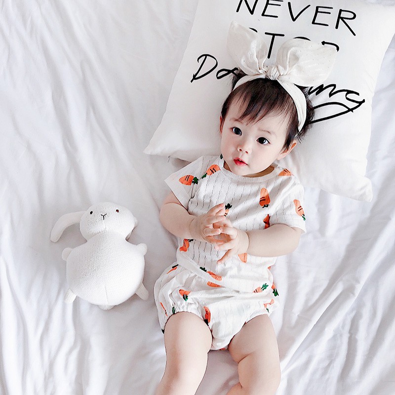 Bộ áo thun cộc tay in hình + quần lót cho bé