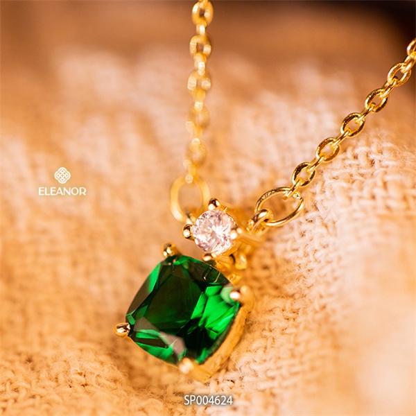 Dây chuyền nữ Eleanor Accessories mặt đính đá xanh sợi mảnh phụ kiện trang sức sang trọng