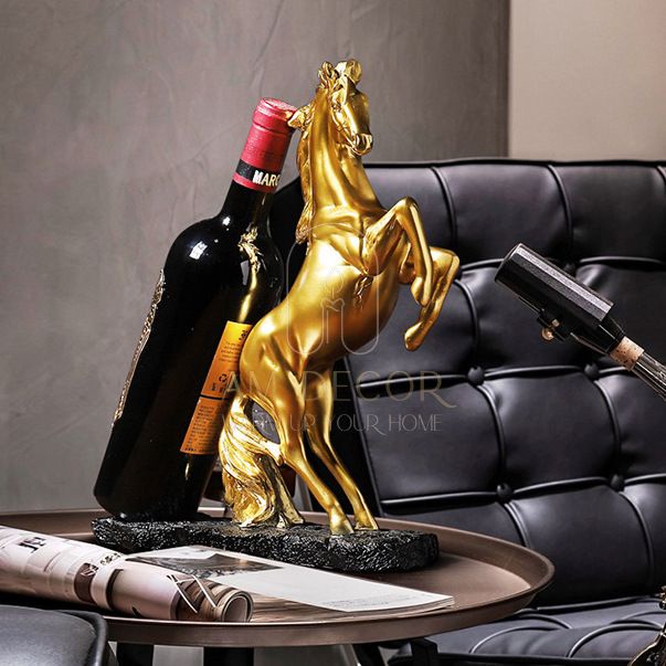 Tượng Ngựa vàng giá đỡ phong cách Bắc Âu decor trang trí văn phòng, phòng khách, quà tặng sang trọng - AM Decor