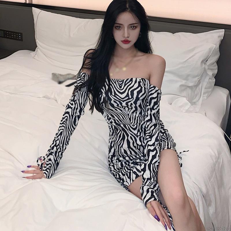 Đầm ôm dáng trễ vai dài tay họa tiết ngựa vằn quyến rũ