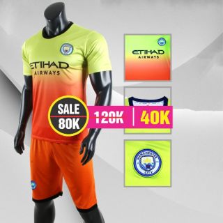 Bộ quần Áo đá bóng câu lạc bộ và không logo mùa mới 2020