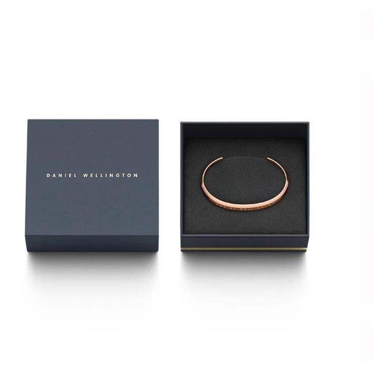 Vòng Đeo Tay Bằng Thép Không Gỉ Thời Trang Sành Điệu Cho Nữ