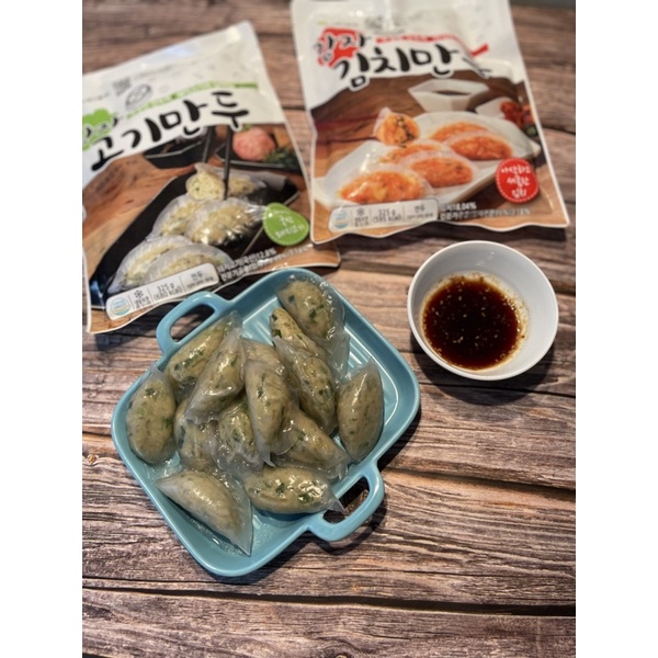 Bánh bột lọc nhân thịt 325gram Hàn Quốc