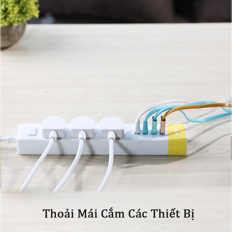 Ổ Cắm Điện Remax RU S2 Kiêm Cốc Sạc 4 cổng USB và 3 phích cắm cho mọi loại chân - BH 6 tháng