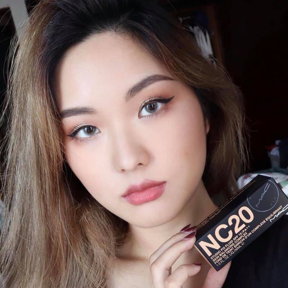 Kem Nền MAC Studio Fix Fluid SPF15