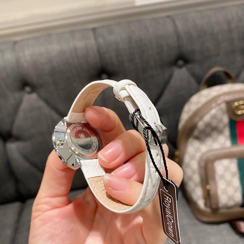 Đồng hồ nữ Royal đính đá mẫu mới 2022 size 32mm | BigBuy360 - bigbuy360.vn