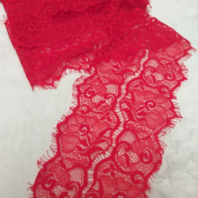 Ren trang trí , dài 2m8 ×ngang 10cm