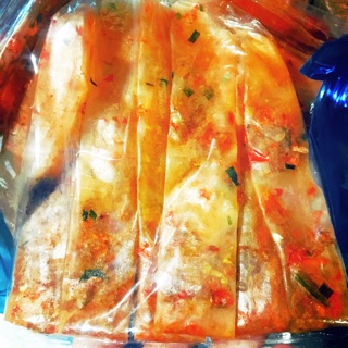 Bánh tráng dẻo tôm cuốn hành tép 12k/b
