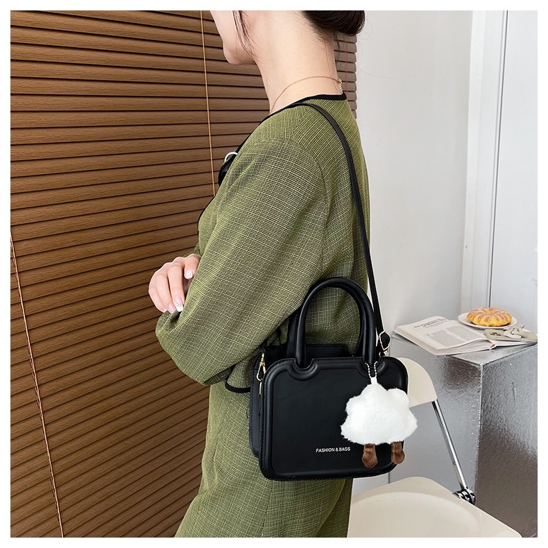 Túi Xách JASMIN NOIR Da PU Dáng Vuông Nhỏ Phối Tua Rua Thời Trang Cao Cấp Cho Nữ