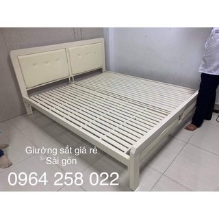 Giường sắt khung hộp 4-8. Bh 2 năm. Freeship HCM (cam kết y hình)