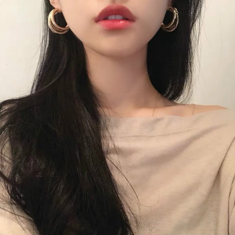 Bông Tai Hình Tròn Cá Tính Độc Đáo Phong Cách Hàn Quốc A596