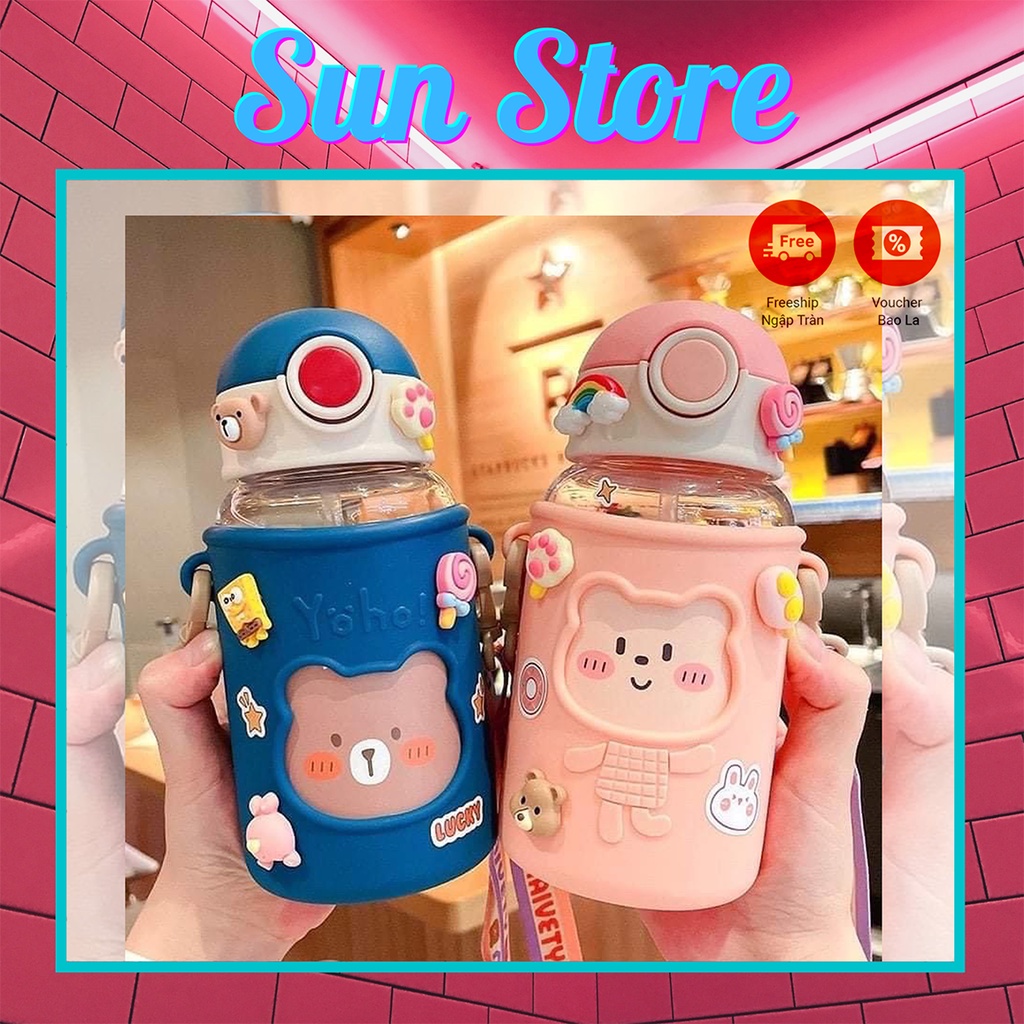 Bình đựng nước 620ml bình giữ nhiệt có ống hút kèm dây đeo gấu cute dễ thương cho học sinh và bé - SunStoreVN