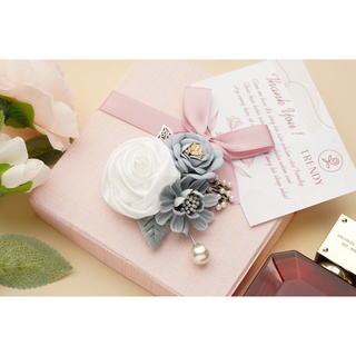 Hoa hồng cuộn cài áo mix 2 hoa lá nhung - Hoa cài áo handmade