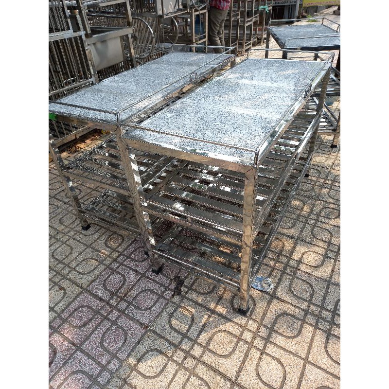 Kệ bếp inox mặt đá hoa cương
