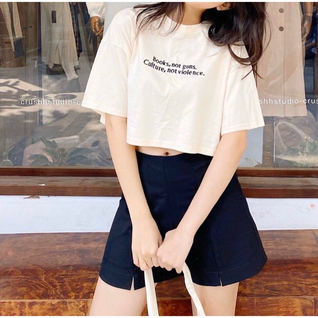 [Mã FAMAYWA giảm 10K đơn 50K] Áo thun giấy croptop TRẮNG IN CHỮ tay ngắn