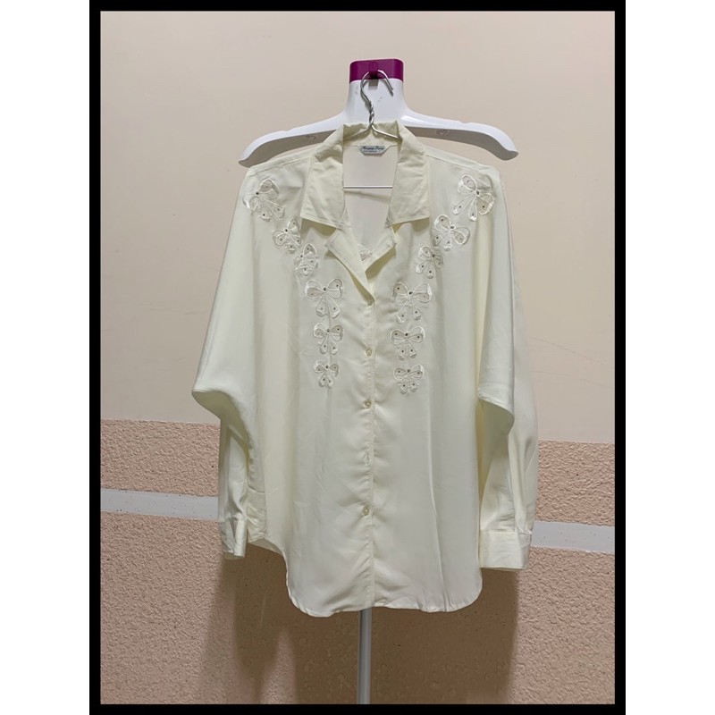 Sơmi voan Hàn 2hand (màu trắng), mới trên 95%