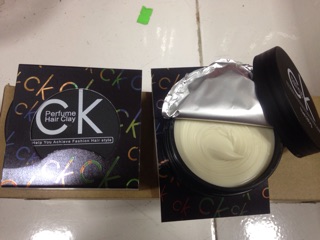Sáp vuốt tóc CK PERFUME HAIR CLAY