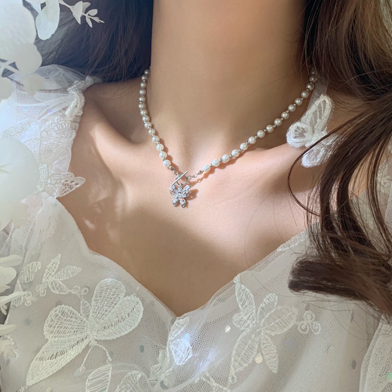 Vòng cổ mặt hình bướm đính ngọc trai giả phong cách Vintage quyến rũ C100