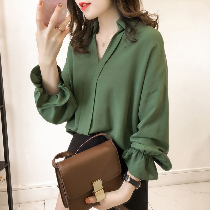 Áo chiffon nữ tay dài cổ chữ V