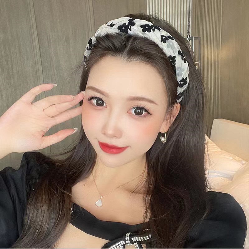 Băng Đô Vải Hoa Kiểu Tết Tiểu Thư | Bờm Tóc Đen Trắng