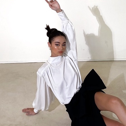 Áo sơ mi kiểu cột nơ ONONMADE Bowtie Blouse