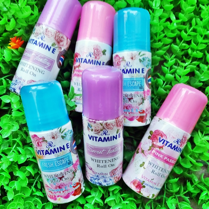 Lăn khử mùi hương nước hoa AR Vitamin E Whitening Roll On Thái Lan