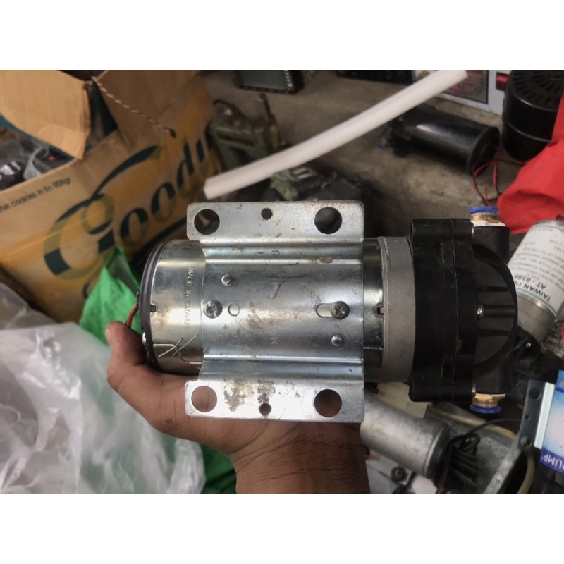 1 cái motor phun sương 24v còn chạy điện dành cho thợ | BigBuy360 - bigbuy360.vn