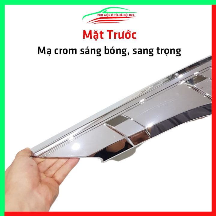 Ốp trang trí mặt ca lăng, calang Camry 2019-2020 ốp phía dưới nắp capo trang trí làm đẹp xe