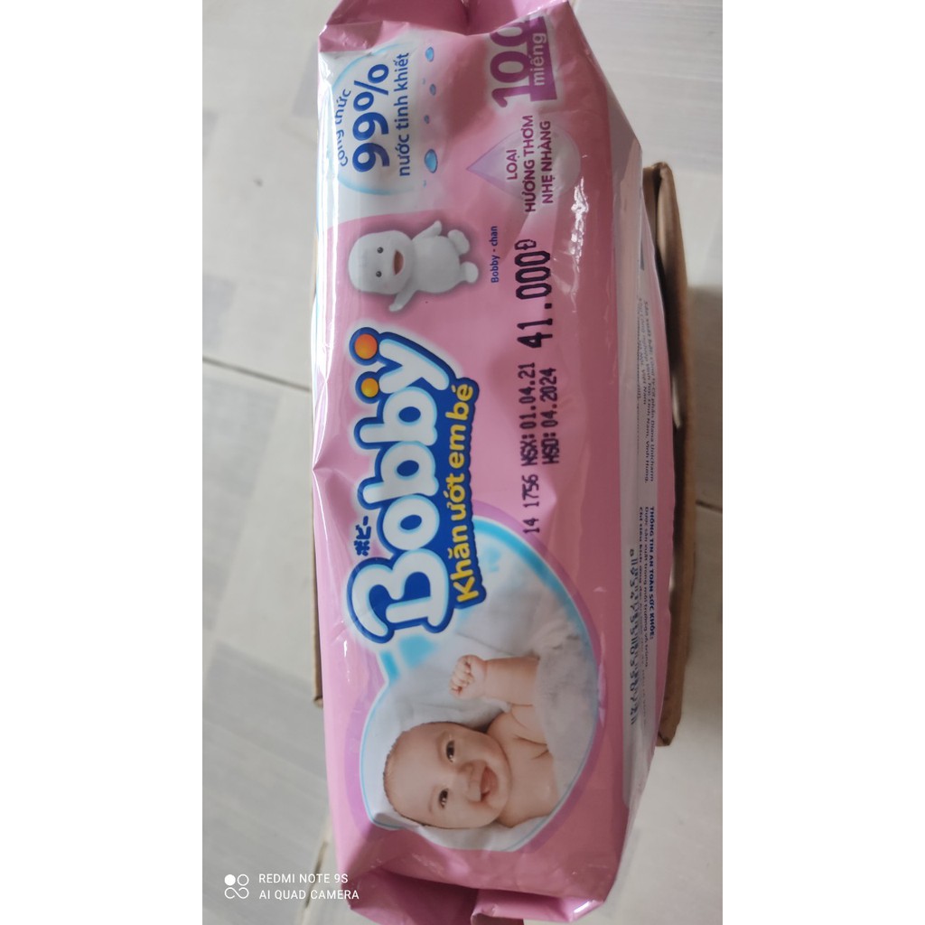 Khăn ướt Bobby NANO Bạc kháng khuẩn gói 100 tờ không hương