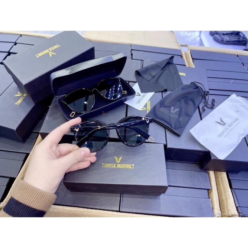 Kính SƠN TÙNG, kính thời trang, KÍNH V đen to, MẮT ĐEN, Không hộp | BigBuy360 - bigbuy360.vn