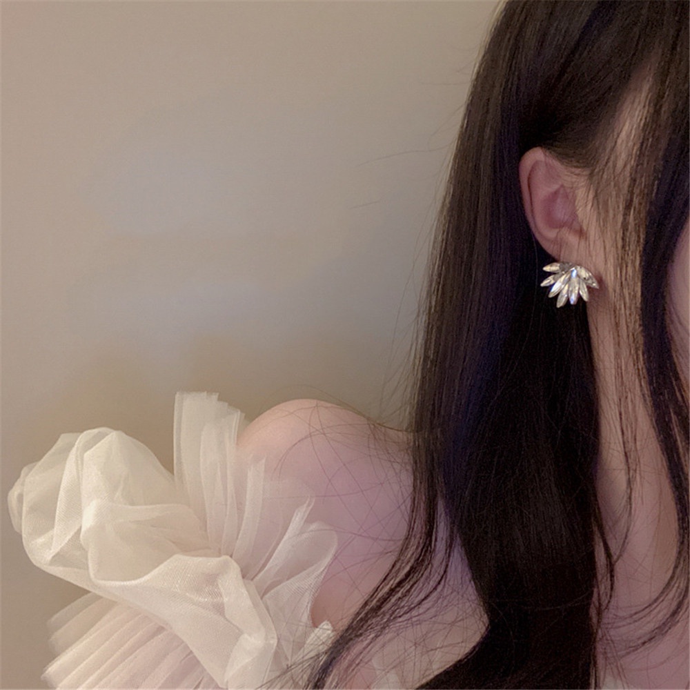 Bông Tai Hình Đôi Cánh Thiên Thần Đính Đá Pha Lê Sang Trọng Phong Cách Hàn Quốc