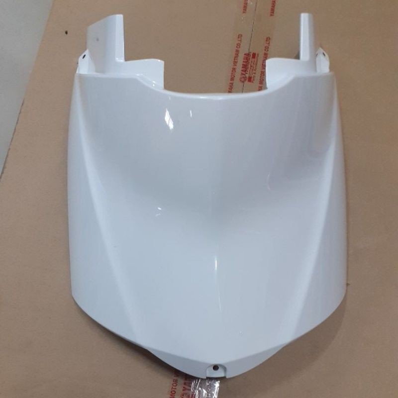 Cốp xe trắng Nozza