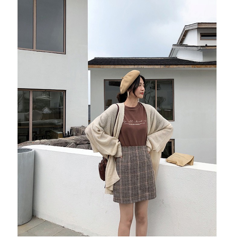 Chân váy chữ A kẻ karo dáng ngắn dễ thương phong cách Hàn Quốc