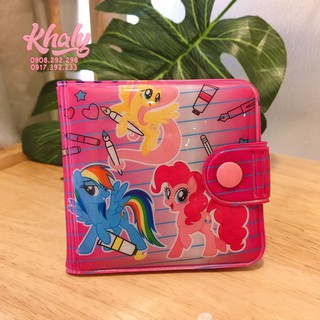 BÓP VÍ TIỀN NGANG 2 MẶT HÌNH 3 NGỰA PONY VẼ MÀU HỒNG CHO TRẺ EM BÉ GÁI (THÁI LAN) - 120NPN72272 - (9.5x1x9cm)