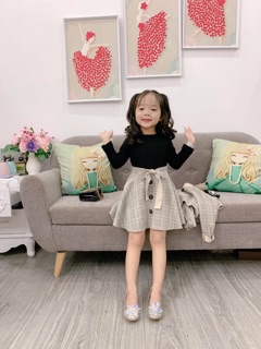 Set váy áo khoác da lộn cho bé gái