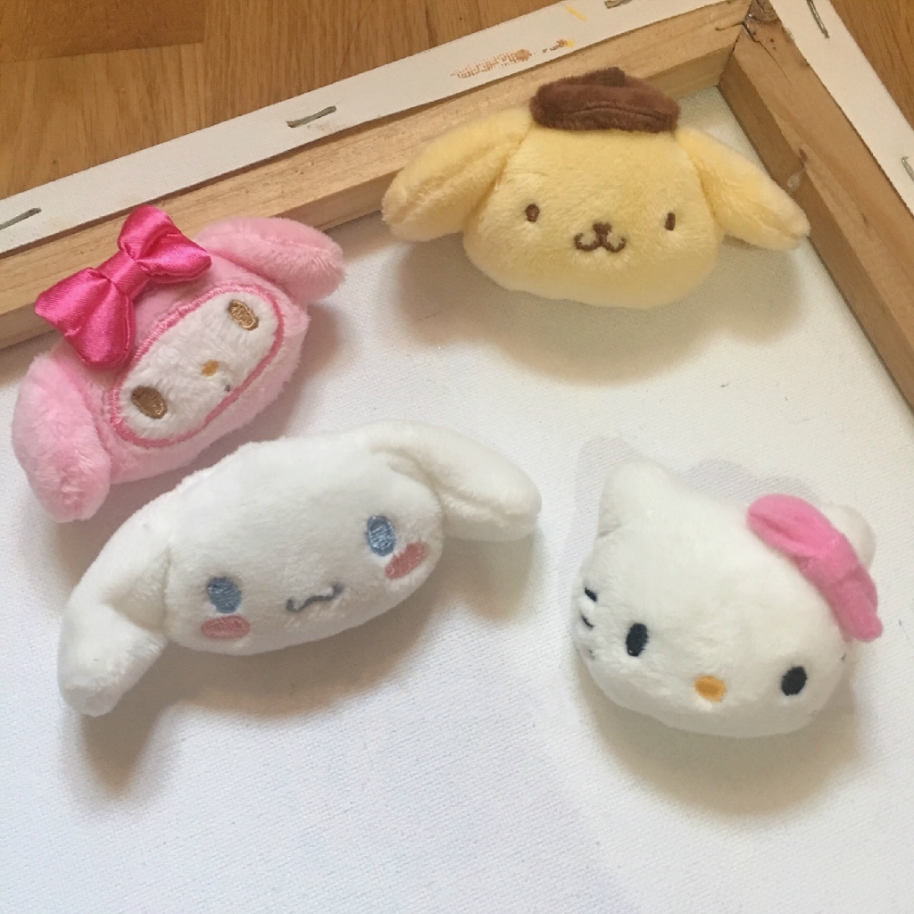 Huy hiệu cài ba lô SANRIO thiết kế nhân vật hoạt hình đáng yêu