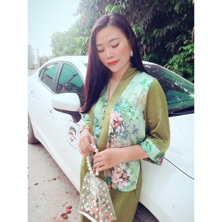 đồ lam đi chùa( đũi phối hoa )