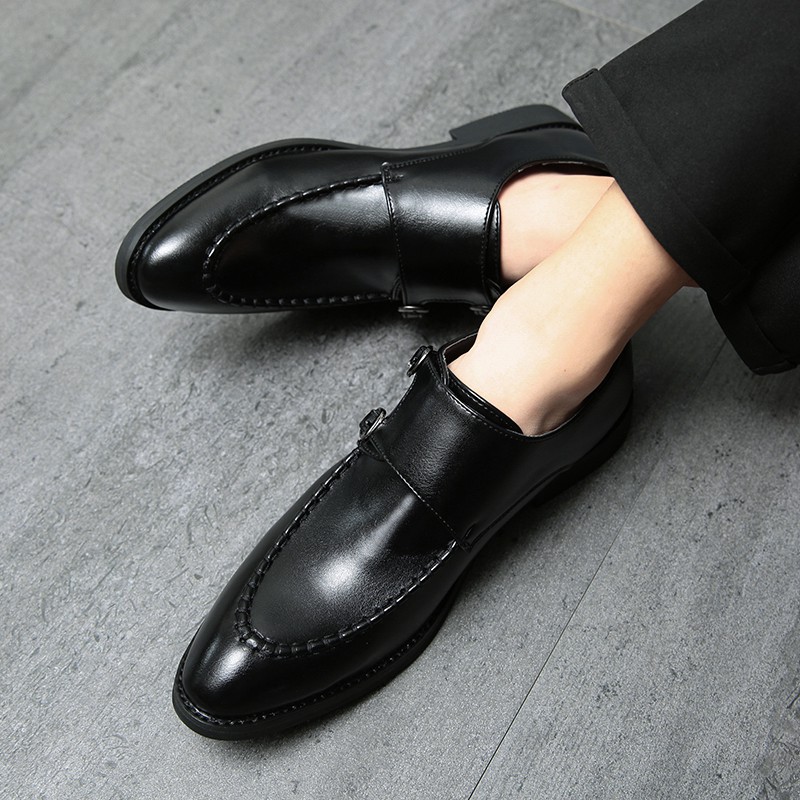 Luxury pointed-toe leather shoes for men
