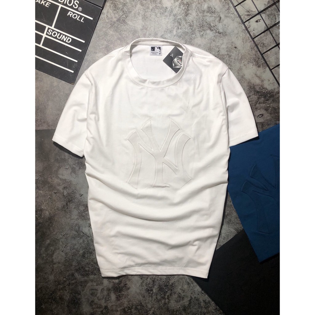 Áo thun nam tay ngắn thun cotton logo dập nổi New York AXK074
