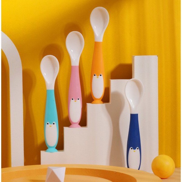 Thìa Ăn Dặm Uốn Dẻo Cho Bé Có Đế Hít