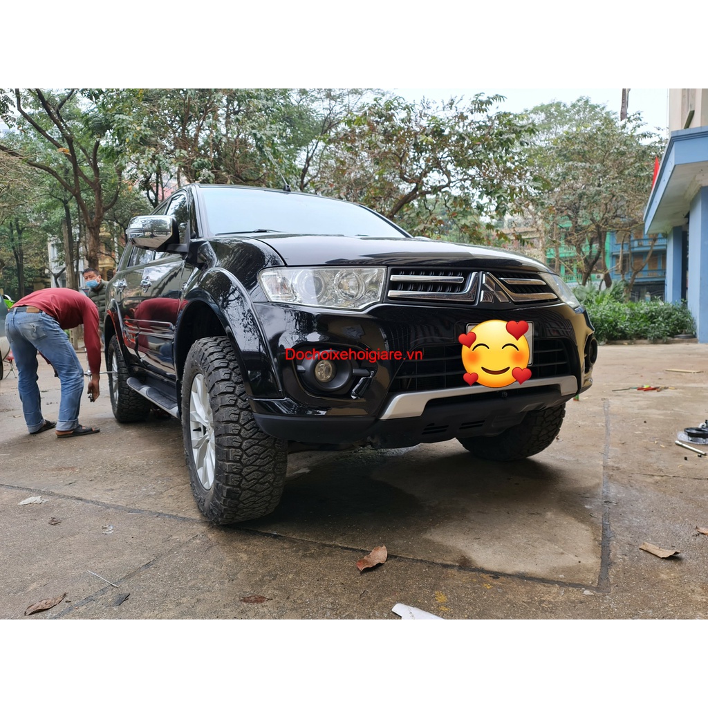 Miếng đệm lốp xe Mitsubishi Pajero Sport dày 30mm, 35mm, 50mm