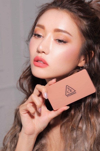 Bảng phấn Highlight 3CE strongbing skin palette | BigBuy360 - bigbuy360.vn