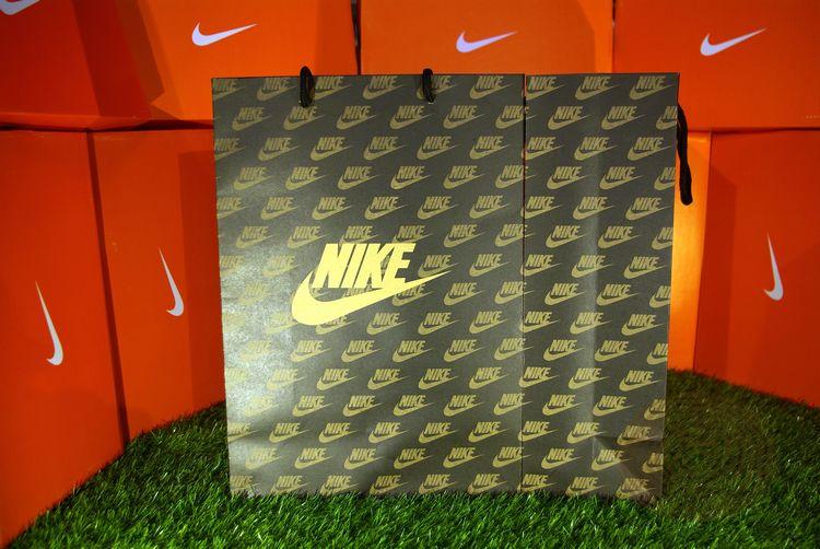 Túi Giấy Craft Gói Quà Đựng Đồ Thể Thao NIKE